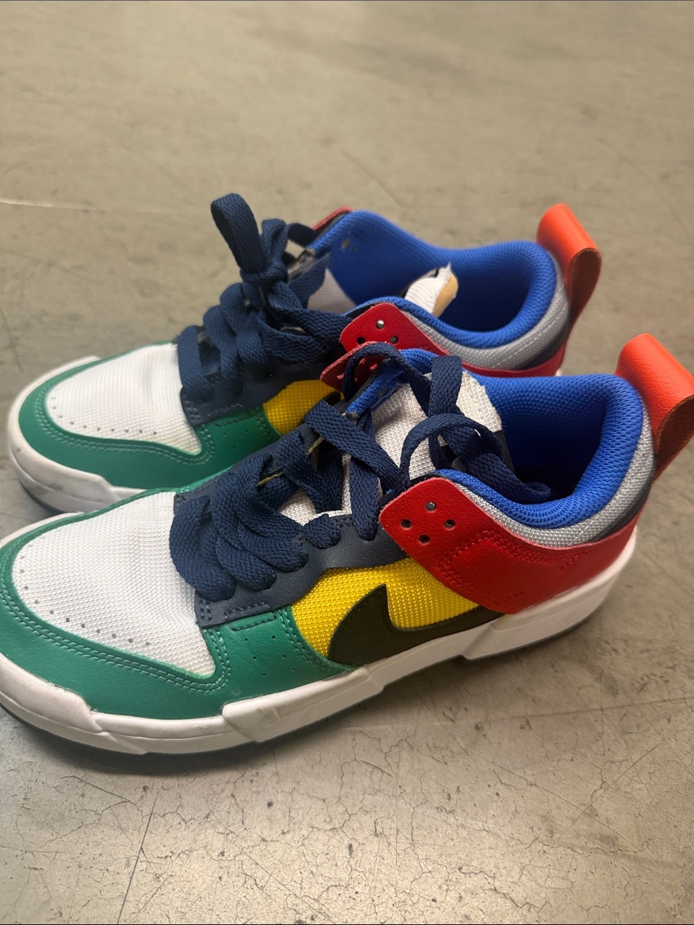 Nike Kids Multicolor Low-Top Sneakers in Blue, Red, Green, Yellow, White